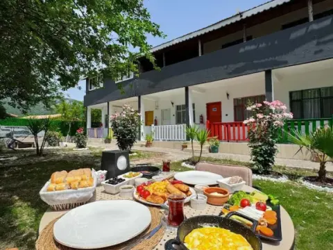 Ones Pansi̇yon - Photo 3