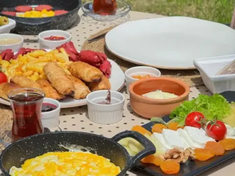 Ones Pansi̇yon - Photo 4