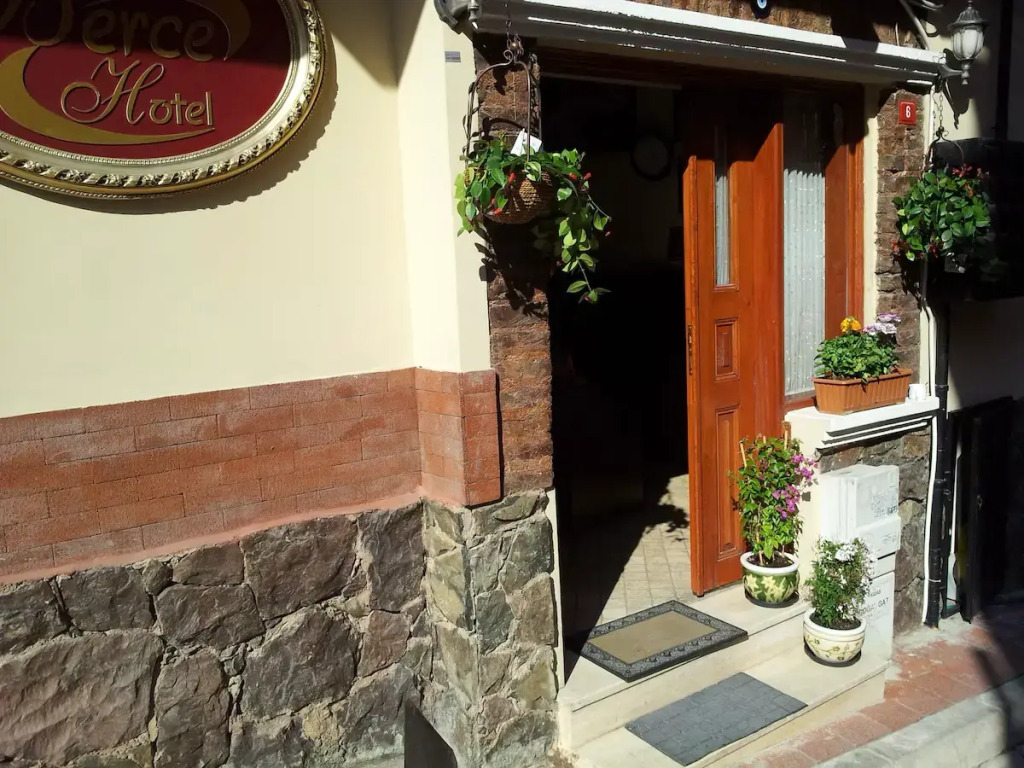 Berce Hotel - Photo 1