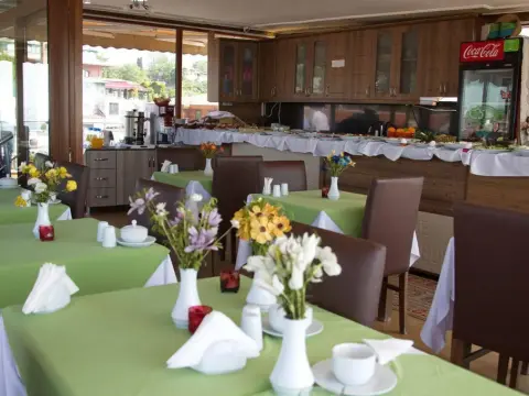 Blue Tuana Hotel - Photo 1