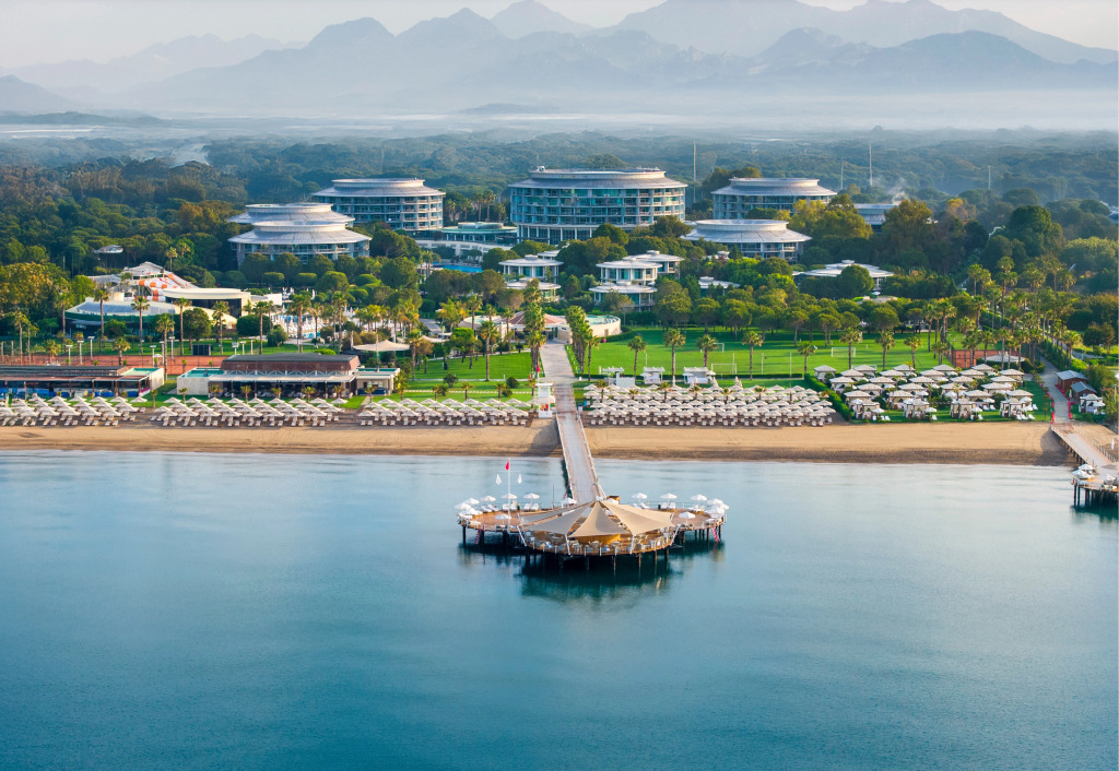 CALISTA LUXURY RESORT
