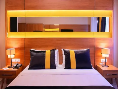 Karamans Sirkeci Suites Hotel - Photo 2