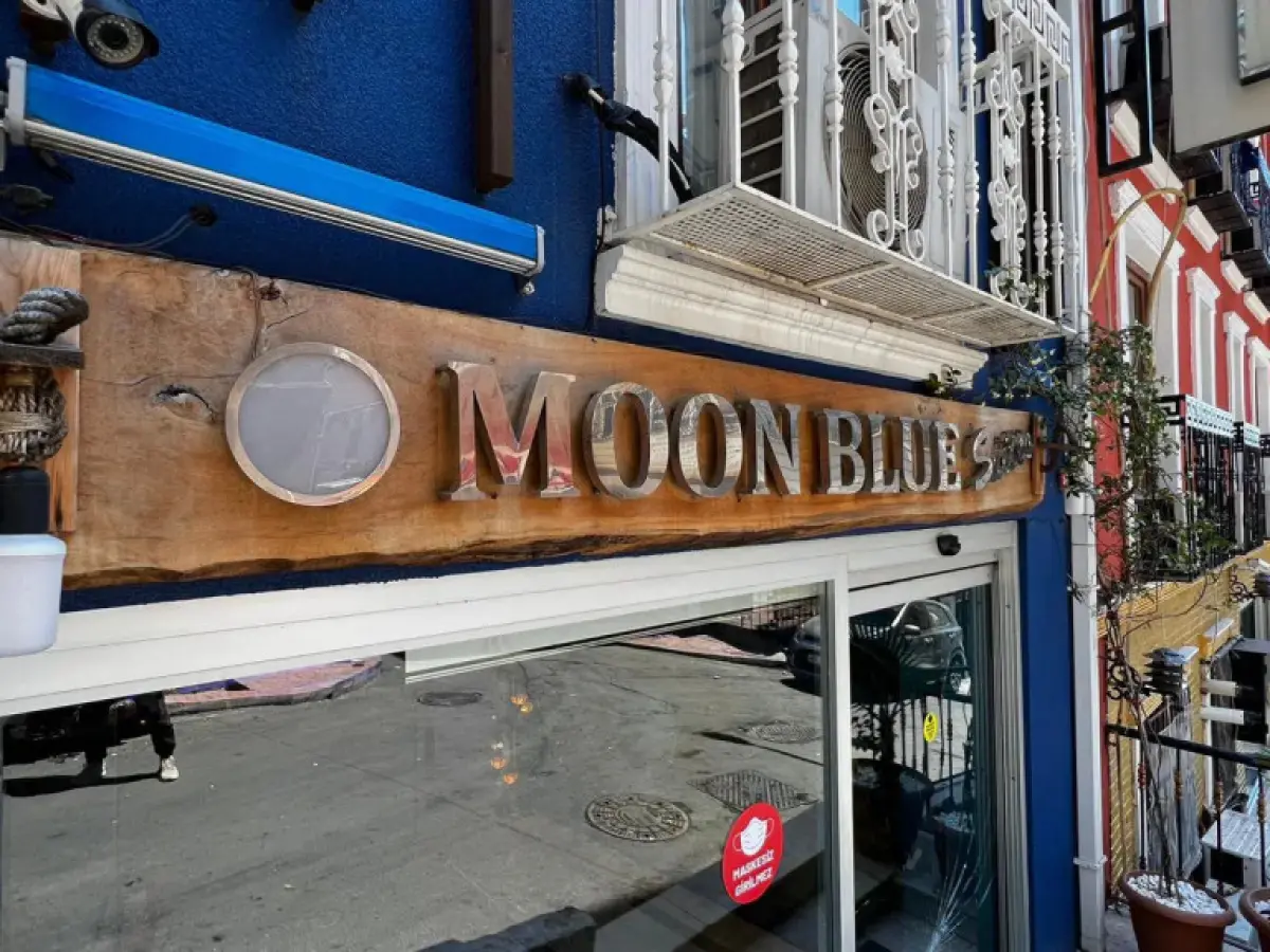 Moon Blue Hotel