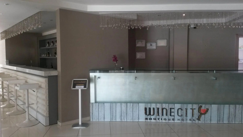 Winecity Hotel - Photo 3