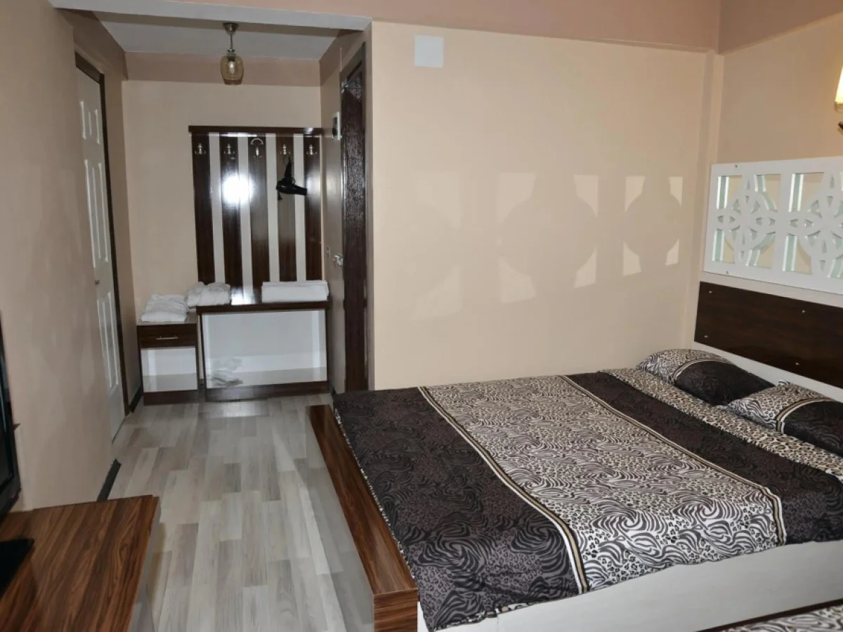 Ozbay Hotel