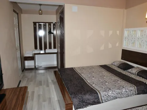 Ozbay Hotel - Photo 1