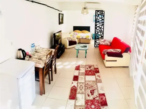 Ozgen Suit - Photo 3