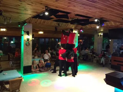 Palm Garden Apartments - Photo 3