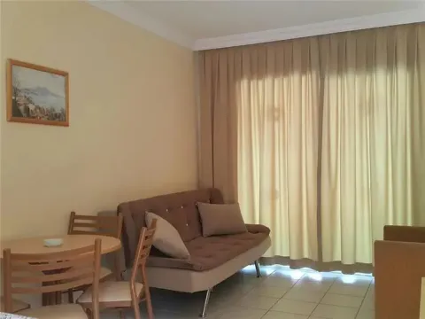 Palm Garden Apartments - Photo 1