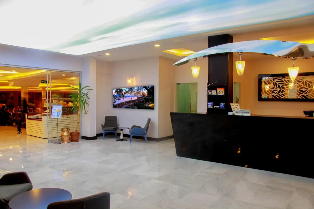 Panorama Hotel - Photo 2