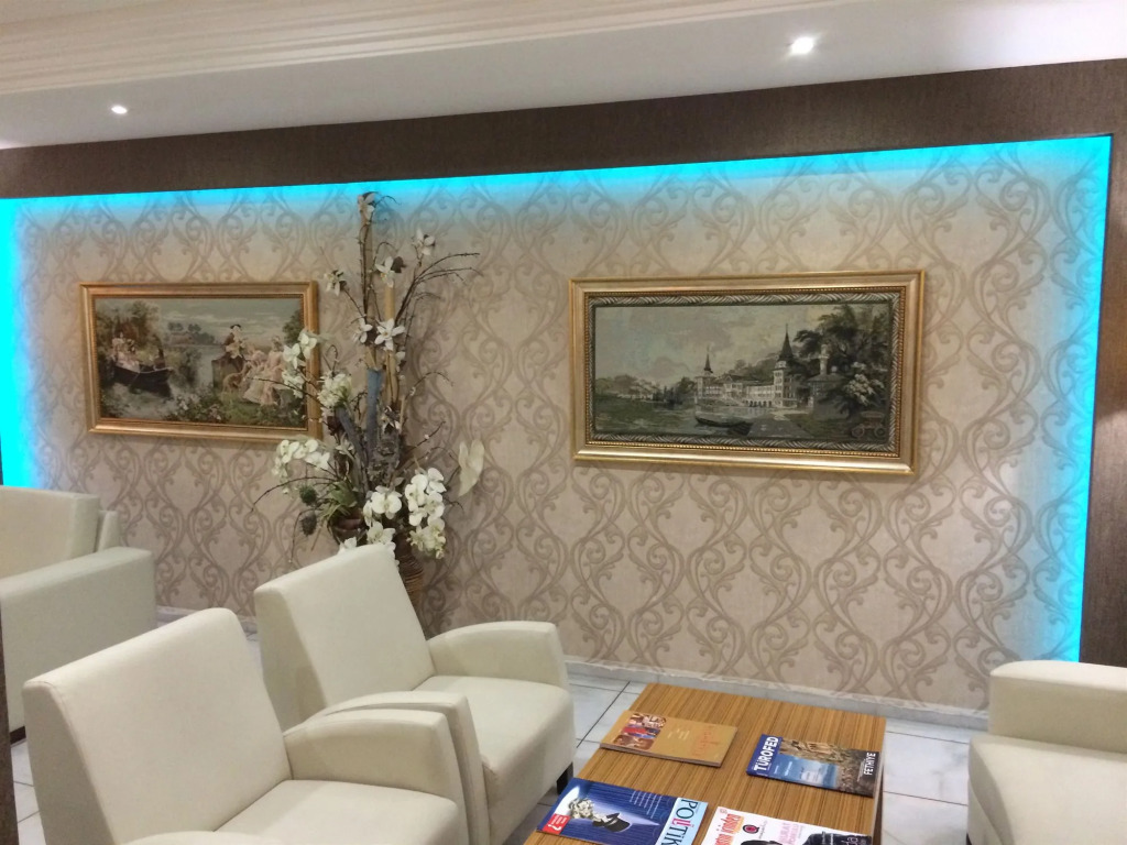 Park Royal Hotel - Photo 1