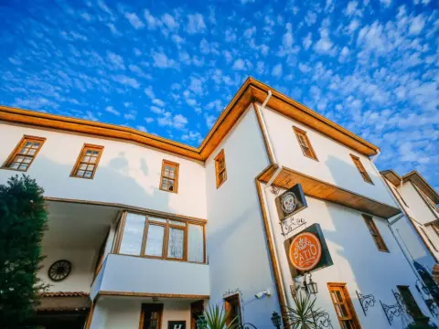 Patio Hotel - Photo 1