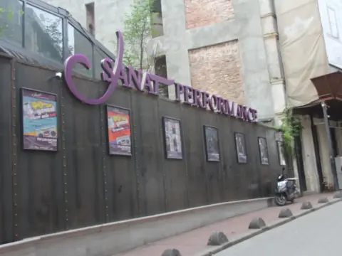 Pera Prince Hotel - Photo 1