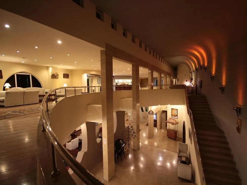 Peri Tower Hotel - Photo 2