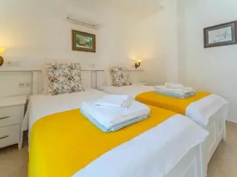 Pier Homes - Photo 2