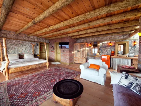 Prima Donna - Photo 1