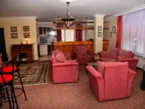 Rainbow 48 Apart Hotel - Photo 2