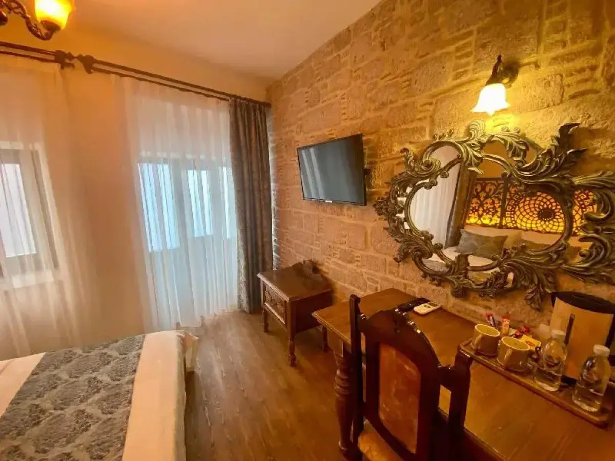 Rebetiko Luxury Hotel & Pool