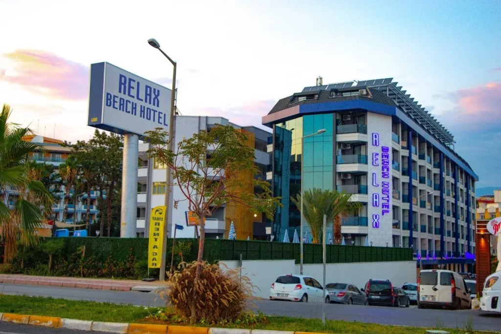 RELAX BEACH HOTEL 4 *