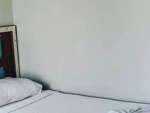 Richard's Place Hotel - Photo 4