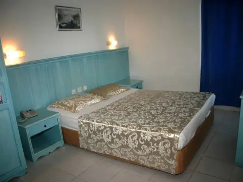 Risus Suit Hotel - Photo 3