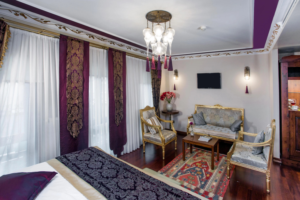 Rose Garden Suites - Photo 4