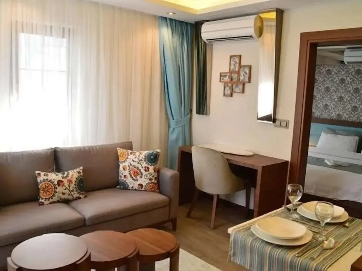 Royal Boutique House