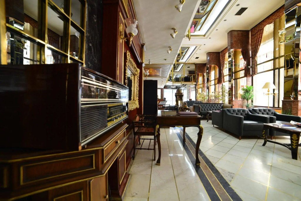 Royal Carine Hotel - Photo 3