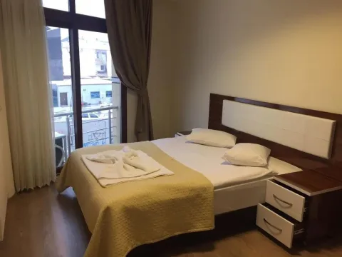 Royal Hotel - Photo 2