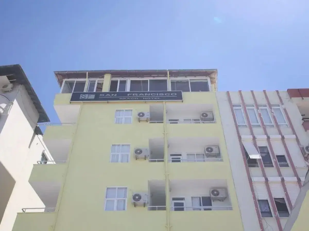 San Francisco Beach Hotel