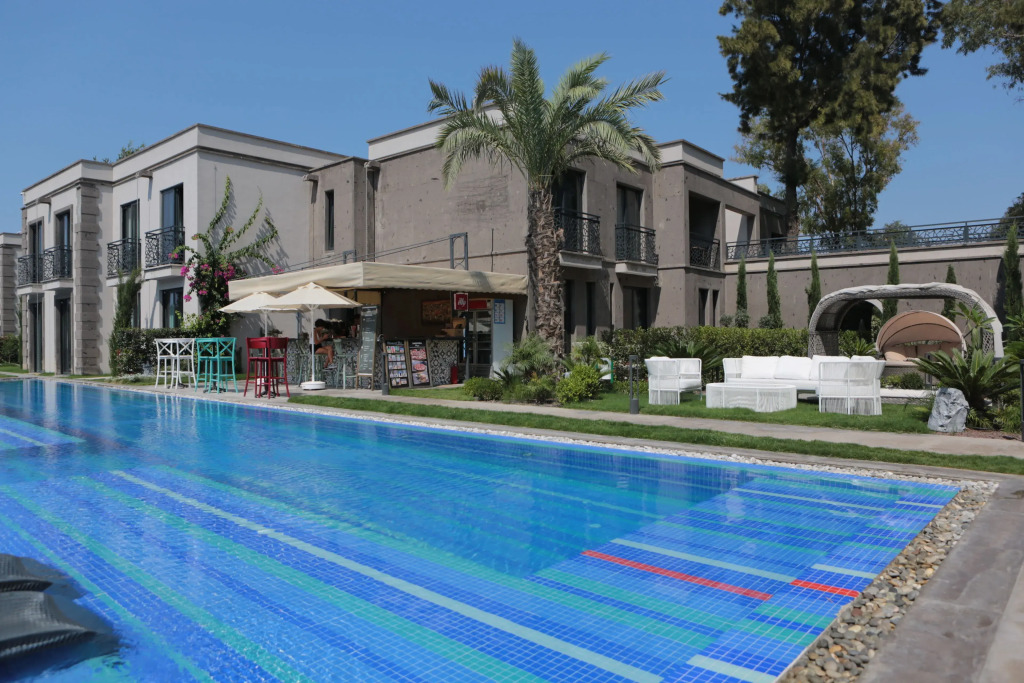 Sandora Boutique Hotel - Photo 4