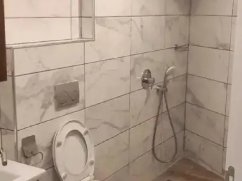 SAS Suite Rooms - Photo 3