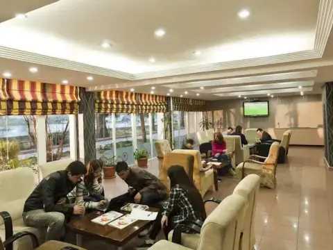 Sdu Arastirma Ve Uygulama Hotel - Photo 2