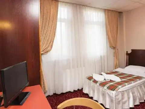 Sdu Arastirma Ve Uygulama Hotel - Photo 3