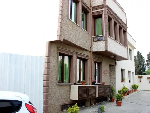 Selena Hotel - Photo 1