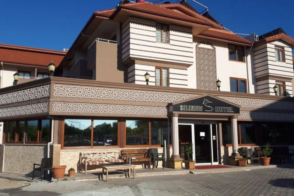 Selenium Hotel - Foto 1