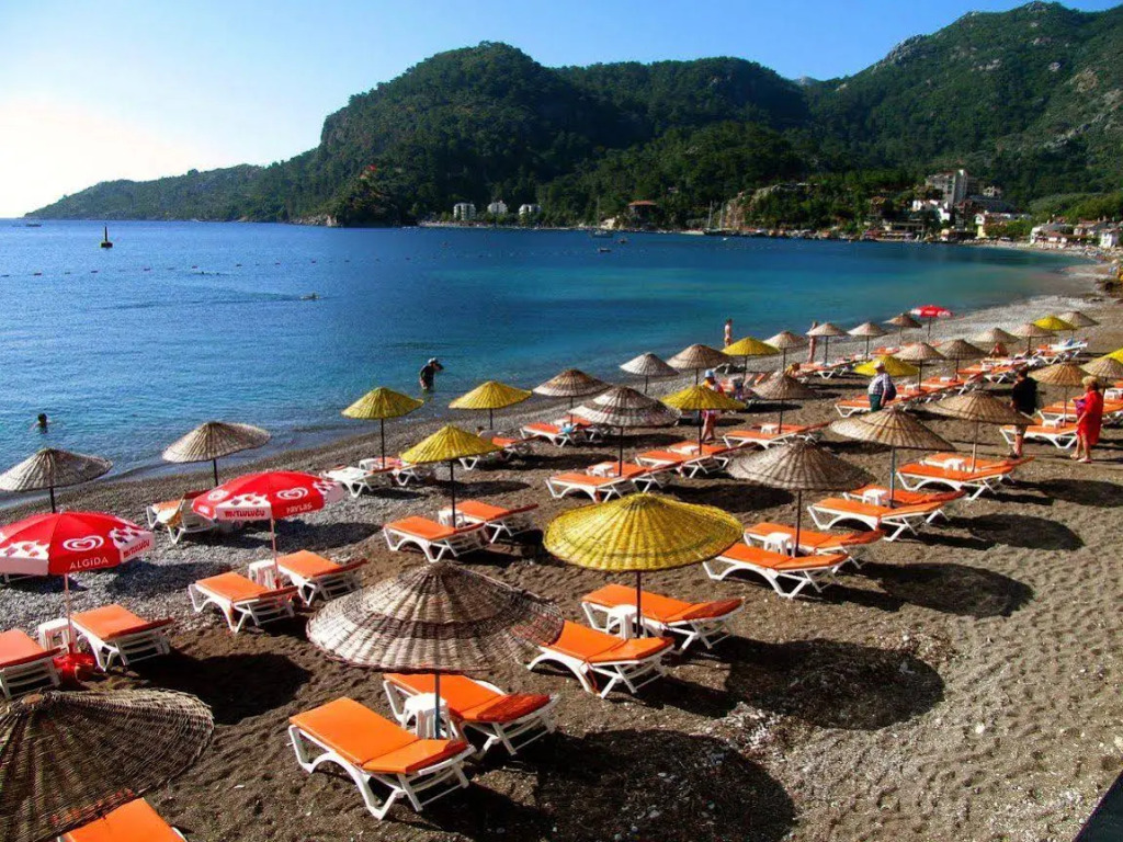 Serena Suites - Photo 2