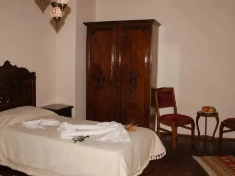 Serender Park Hotel - Photo 4