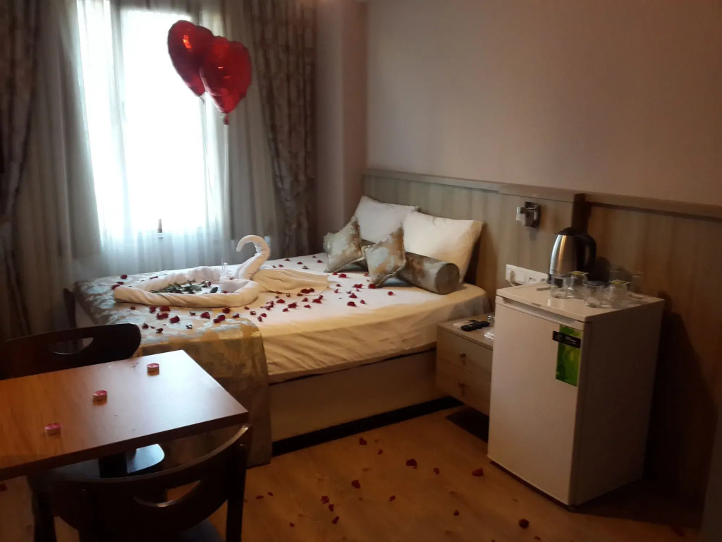 Serra Boutique Hotel - Photo 2