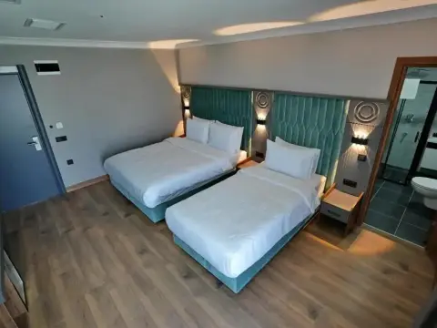 Shelton Airport Otel - Photo 1