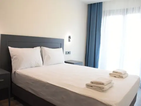 Shishly Palace Hotel - Photo 2