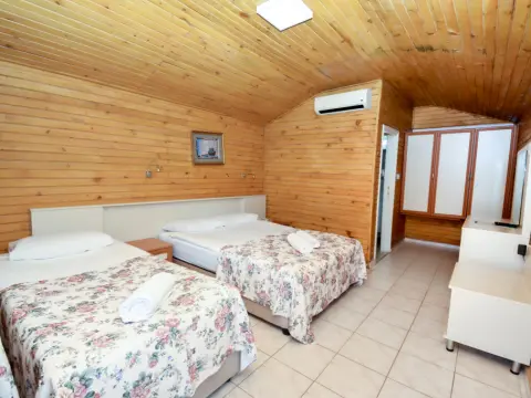 Side Altinkum Bungalow Hotel - Photo 3