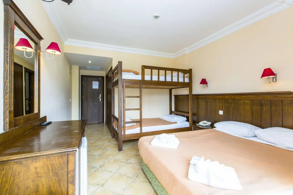 Side Resort Annex - Photo 4