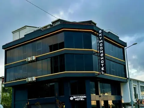 Skymoon Airport Hotel - Photo 2