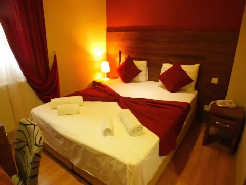 Somya Hotel - Photo 3