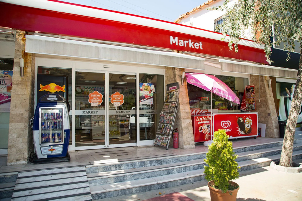 Spilos Hotel - Photo 1