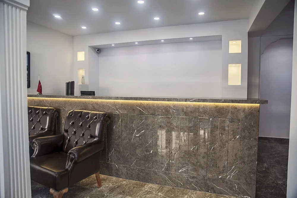 Stone Hotel - Photo 2