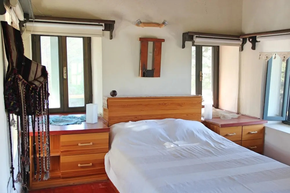 Stone House - Photo 3