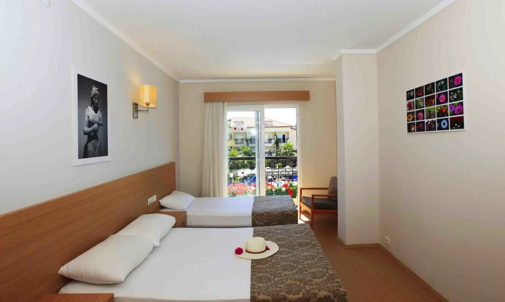 Sun City Apartments & Hotel - Photo 4