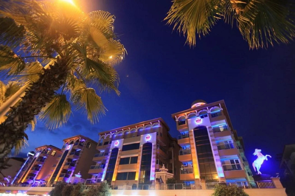 Tac Premier Hotel